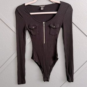 Black ribbed bodysuit XS. Remember Rue21?